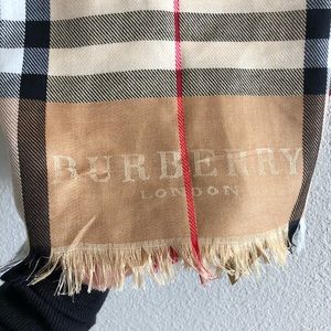 burberry pq beetroot scarf